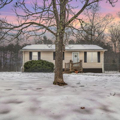 6577 Sontag Rd, Rocky Mount, VA 24151