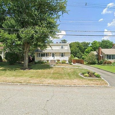 92 Overlook Ave, East Hanover, NJ 07936