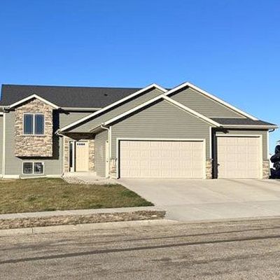 802 Cobblestone Loop Sw, Mandan, ND 58554