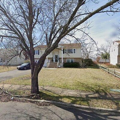 1012 Roanoke Dr, Toms River, NJ 08753