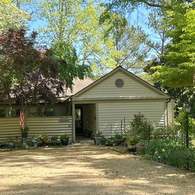 106 Cottage Ln, Irvington, VA 22480