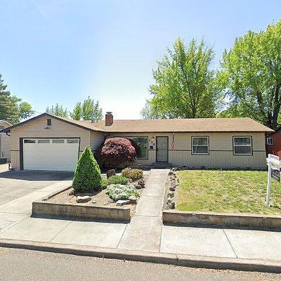 106 Windsor Way, Central Point, OR 97502
