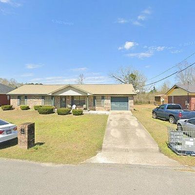 107 Gray St, Atmore, AL 36502