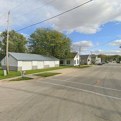 109 E Walnut St, Millington, IL 60537