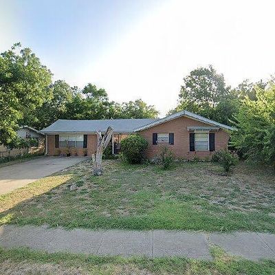 1213 Pembrook Dr, Waco, TX 76710