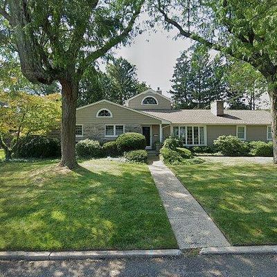 125 Orchard Ave, Hightstown, NJ 08520