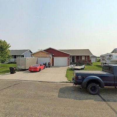 127 Clarke Rd, Bismarck, ND 58504