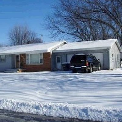 1309 Lakeview Ln, Menasha, WI 54952