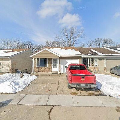 1106 Stratford Ln, Algonquin, IL 60102