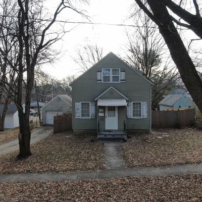 114 3 Rd St Sw, Mount Vernon, IA 52314