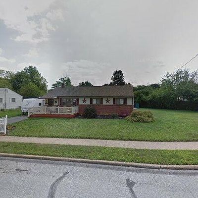 12 Briar Ln, Camp Hill, PA 17011