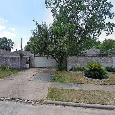 16235 Olive Glen Dr, Houston, TX 77082