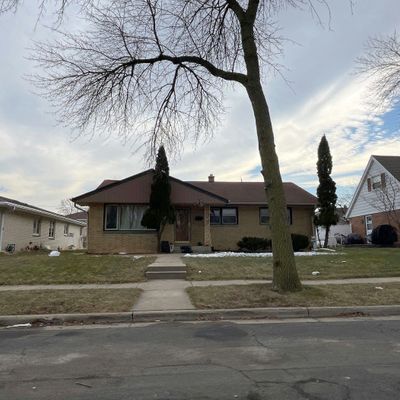 1625 W Leroy Ave, Milwaukee, WI 53221