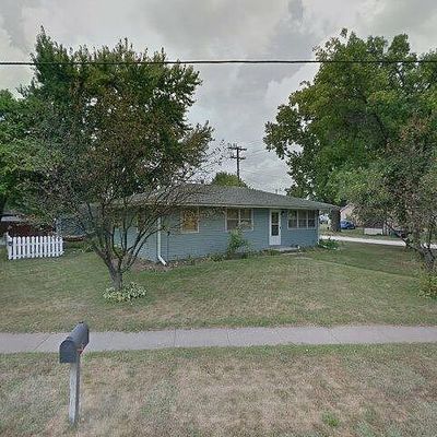 1711 Stewart Rd, Muscatine, IA 52761