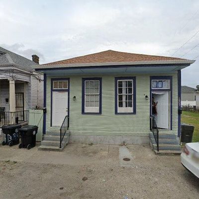 1809 Touro St, New Orleans, LA 70116