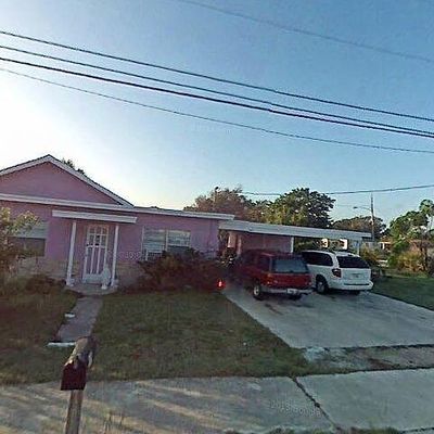 1405 Avenue Q, Fort Pierce, FL 34950