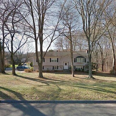 150 Putting Green Rd, Trumbull, CT 06611