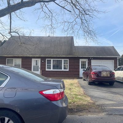 21 Edie Ln, Easton, PA 18045