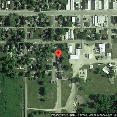 210 S Guilford St, Sumner, IA 50674