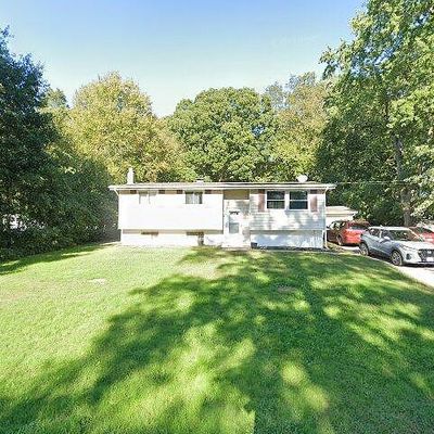 22 Blacksmith Dr, Ledyard, CT 06339