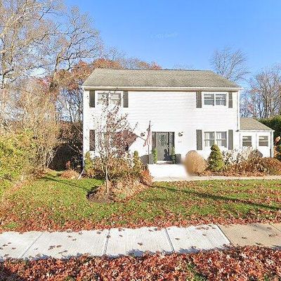 222 Bassett Rd, North Haven, CT 06473