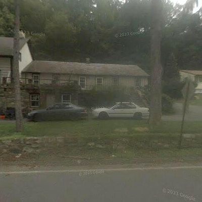 223 Mountain Lake Rd, Belvidere, NJ 07823