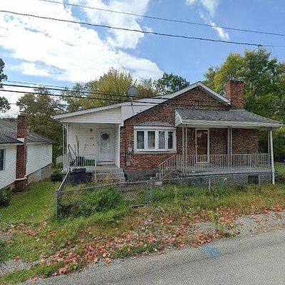 225 Shoaf St, Tarentum, PA 15084