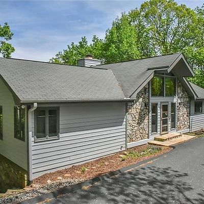 23 Chestnut Ridge Rd, Mills River, NC 28759