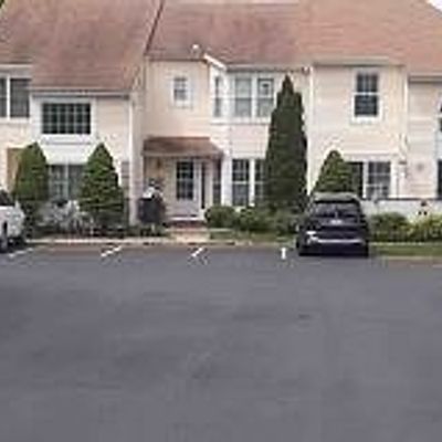 27 Borelle Sq, Parlin, NJ 08859