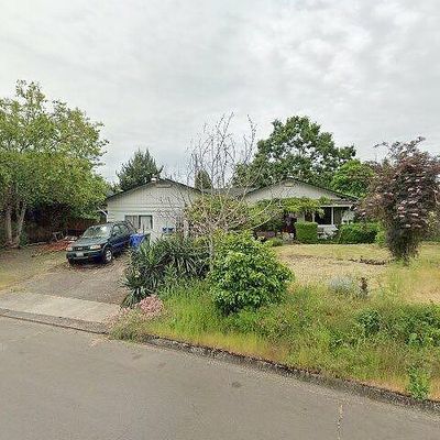 288 Suburban Ave, Eugene, OR 97404