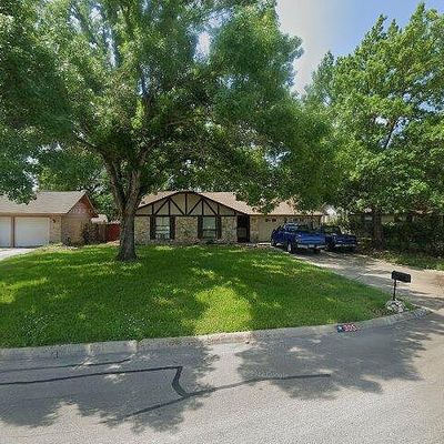 305 Castle Ct, Converse, TX 78109