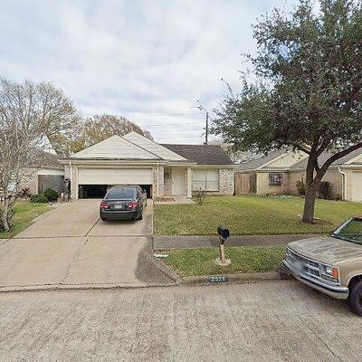 2326 Sunset Trl, Sugar Land, TX 77478