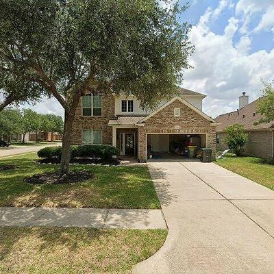 2501 Sunny Shores Dr, Pearland, TX 77584