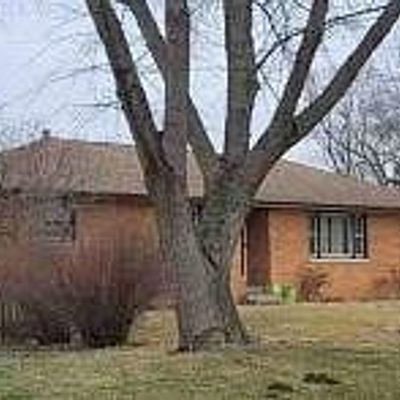 337 N Lakeshore Dr, Hanna City, IL 61536