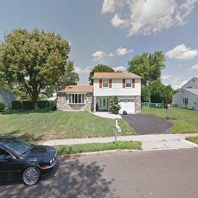 3582 West Dr, Bensalem, PA 19020