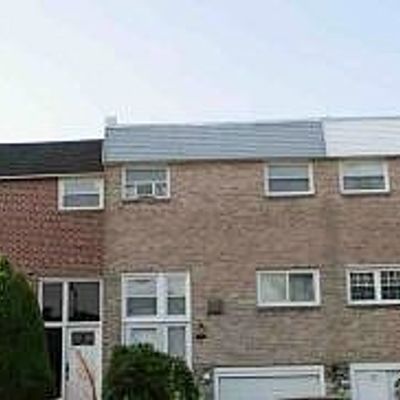 3605 Essex Ln, Philadelphia, PA 19114