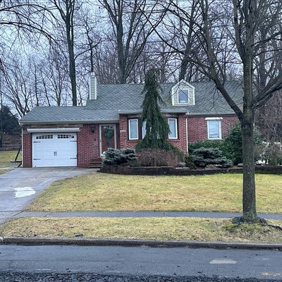 388 Lee Ave, River Edge, NJ 07661