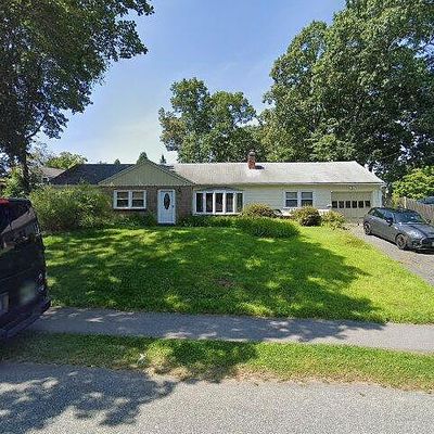 4 Westlake Rd, Natick, MA 01760