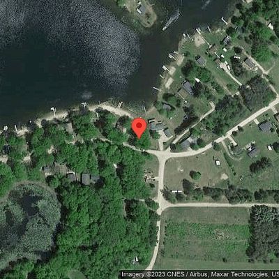 313 Eastland Dr, Leroy, MI 49655