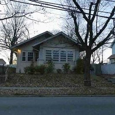 316 Locust St, Roselle, NJ 07203