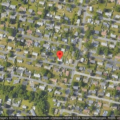 32 Pennsylvania Ave, Somerset, MA 02726