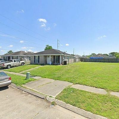 4941 Viola St, New Orleans, LA 70126