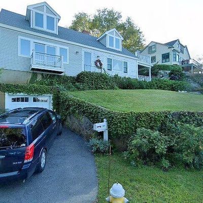 50 Naugus Ave, Marblehead, MA 01945