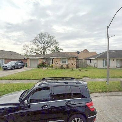 5104 Tusa Dr, Marrero, LA 70072