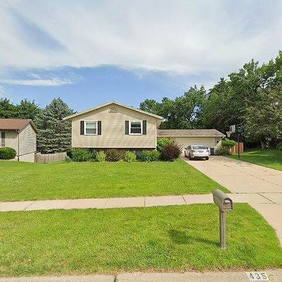 435 Teakwood Ln Ne, Cedar Rapids, IA 52402