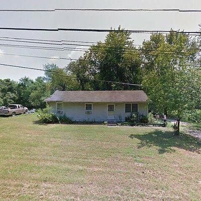 58 Wallace St, Elmer, NJ 08318