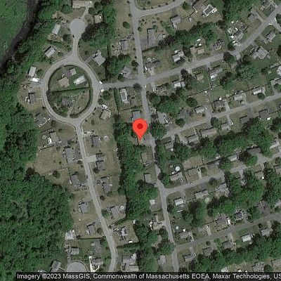 6 Holly St, Oxford, MA 01540