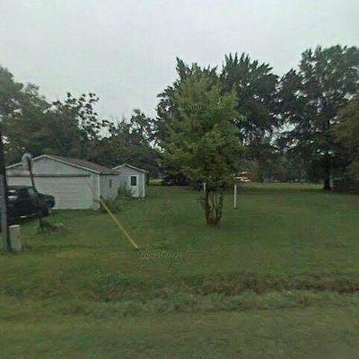 606 E 2 Nd St, Kinmundy, IL 62854