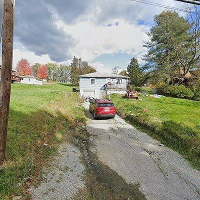 637 Fallen Timber Rd, Elizabeth, PA 15037