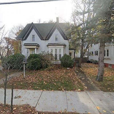 64 South St, Brockton, MA 02301